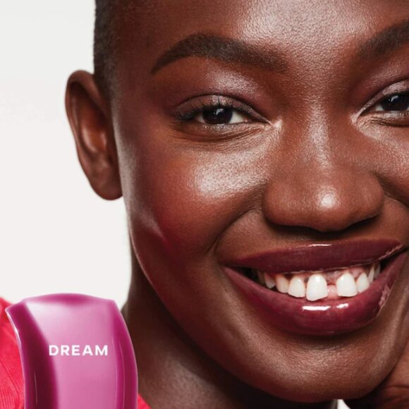 Saie Glossybounce™ High-Shine Hydrating Lip Gloss Oil | Dream (berry) | NEW - Picture 4 of 4